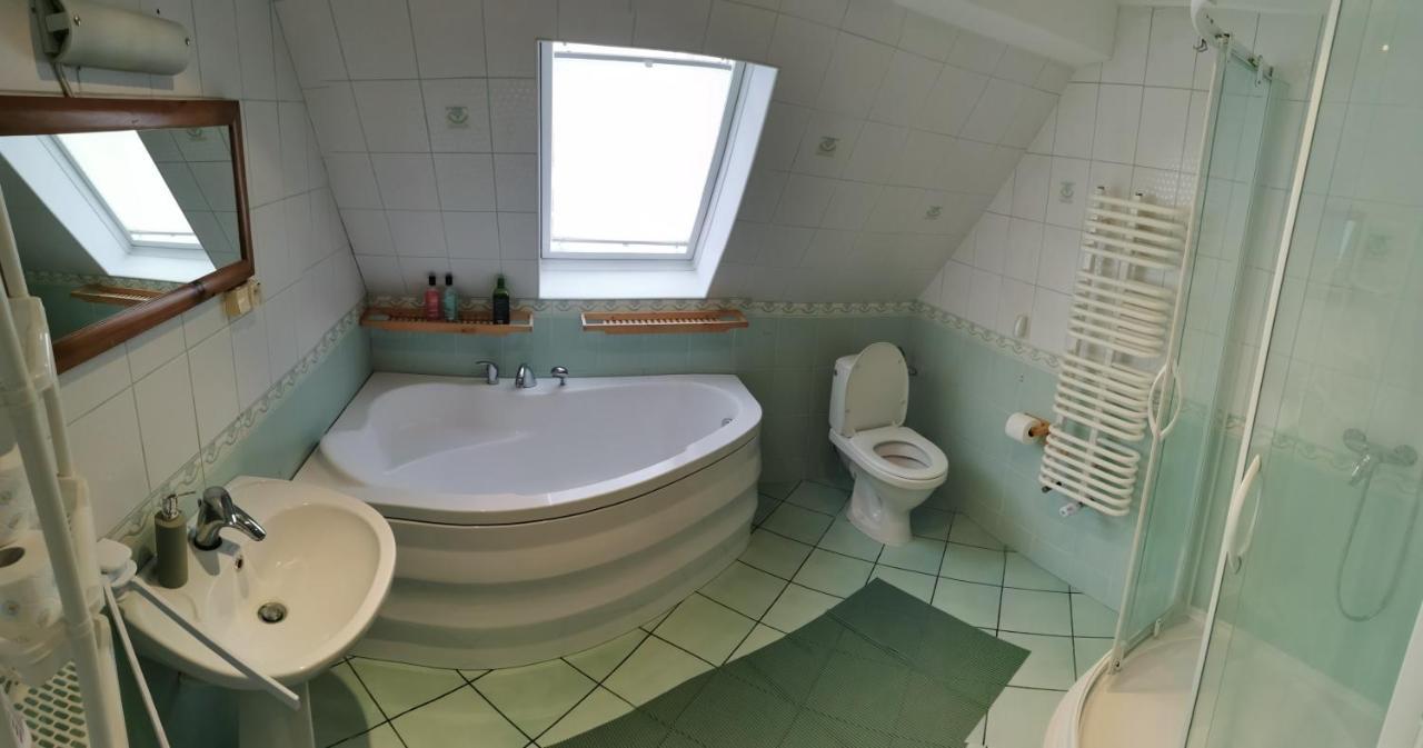 Dom Na Zachodzie Villa Szczecinek Buitenkant foto